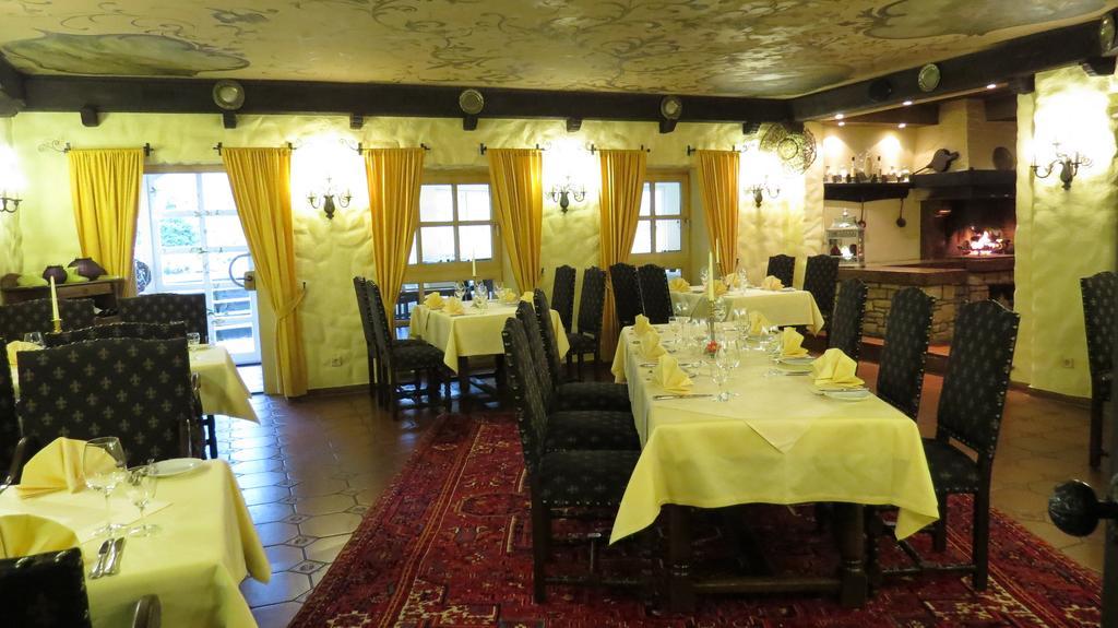 Park Hotel Am Schloss Ettringen  Kültér fotó