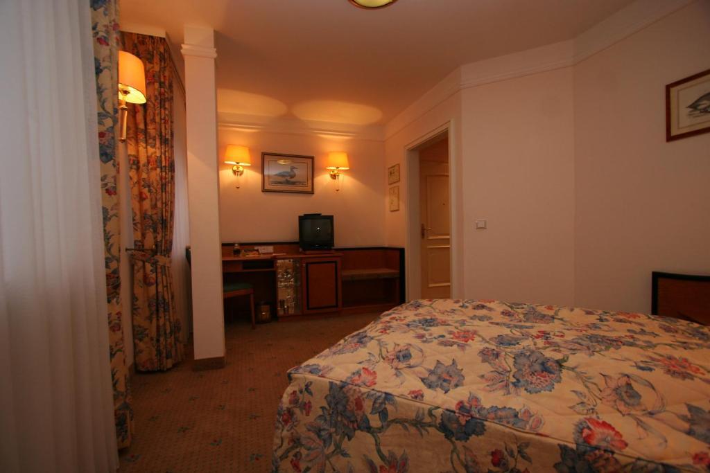Park Hotel Am Schloss Ettringen  Szoba fotó