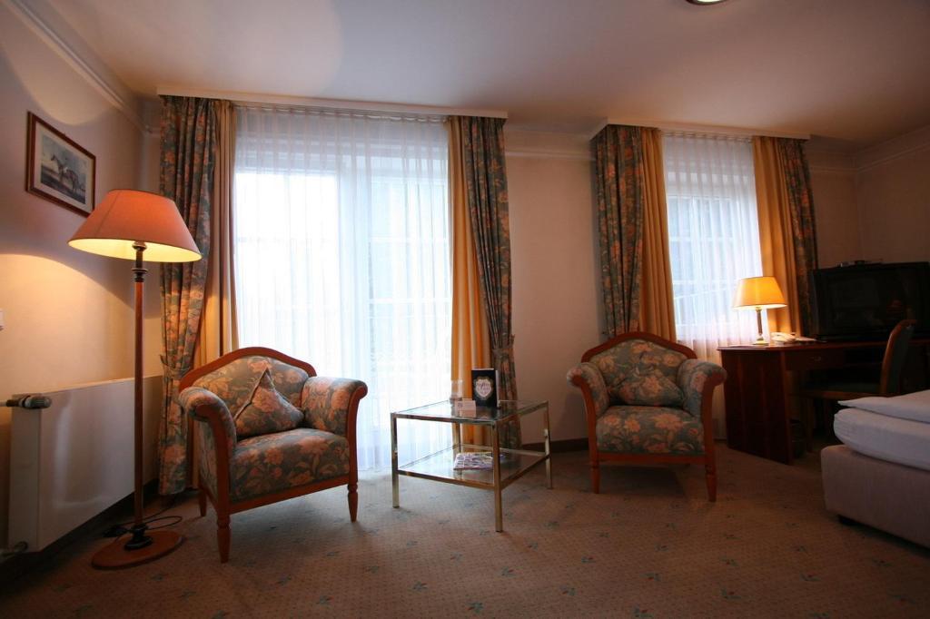Park Hotel Am Schloss Ettringen  Kültér fotó